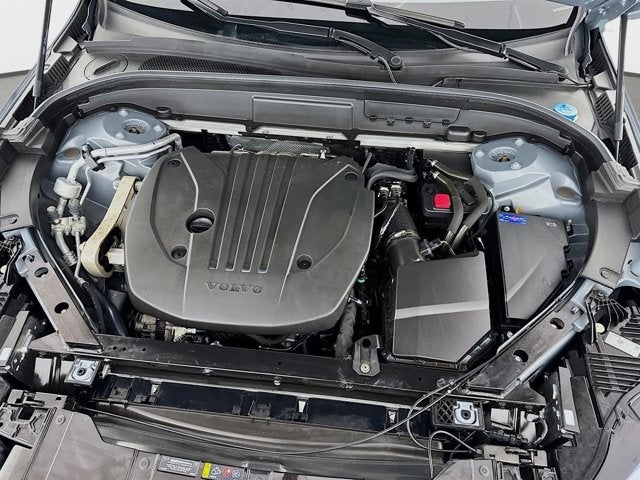 2023 Volvo XC60 Plus Bright Theme