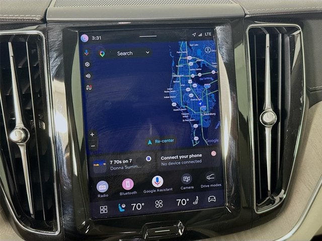 2023 Volvo XC60 Ultimate Dark Theme