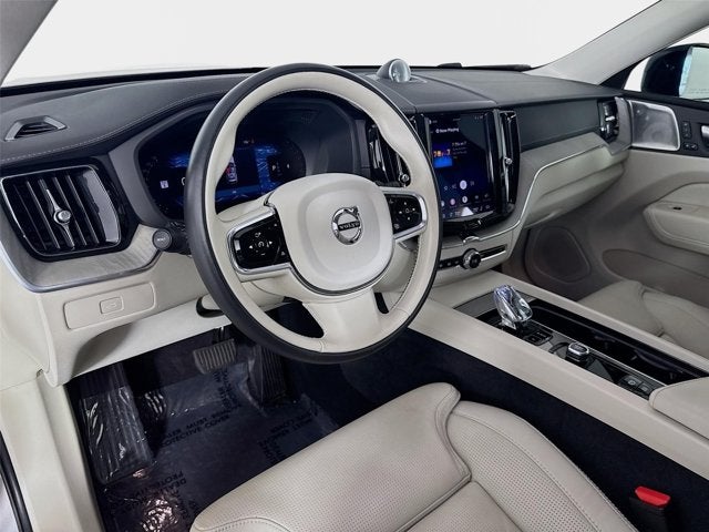 2023 Volvo XC60 Ultimate Dark Theme