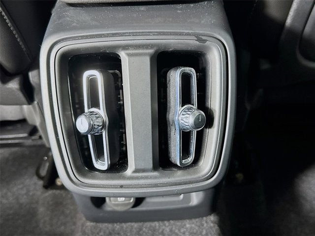 2026 Volvo XC40 Plus