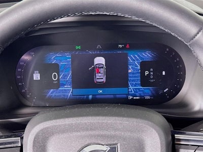 2023 Volvo XC40 Plus Bright Theme