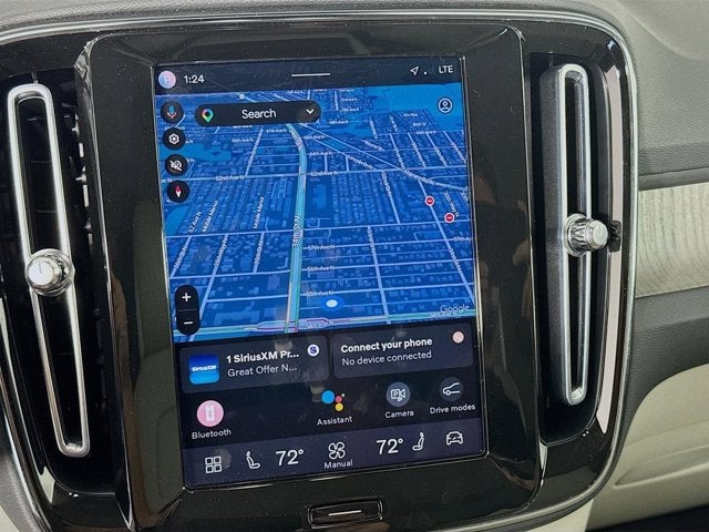 2023 Volvo XC40 Plus Dark Theme