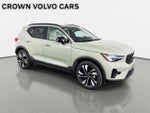 2023 Volvo XC40 Plus Dark Theme