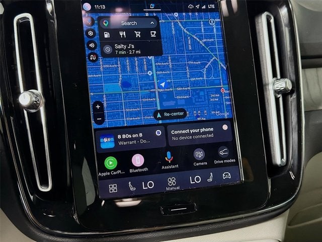 2024 Volvo XC40 Plus Dark Theme