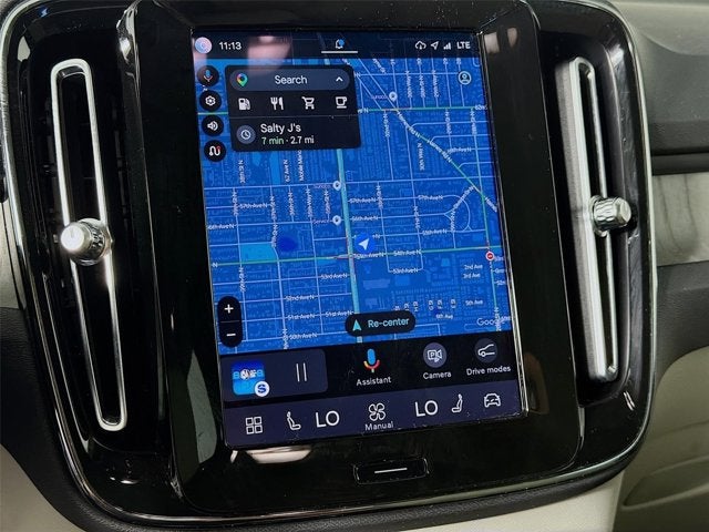2024 Volvo XC40 Plus Dark Theme