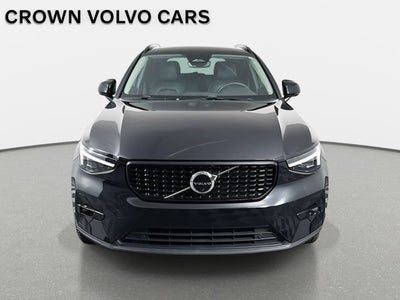 2023 Volvo XC40 Ultimate Dark Theme