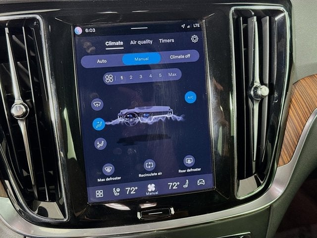 2025 Volvo V60 Cross Country Plus