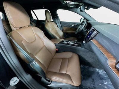 2025 Volvo V60 Cross Country Plus