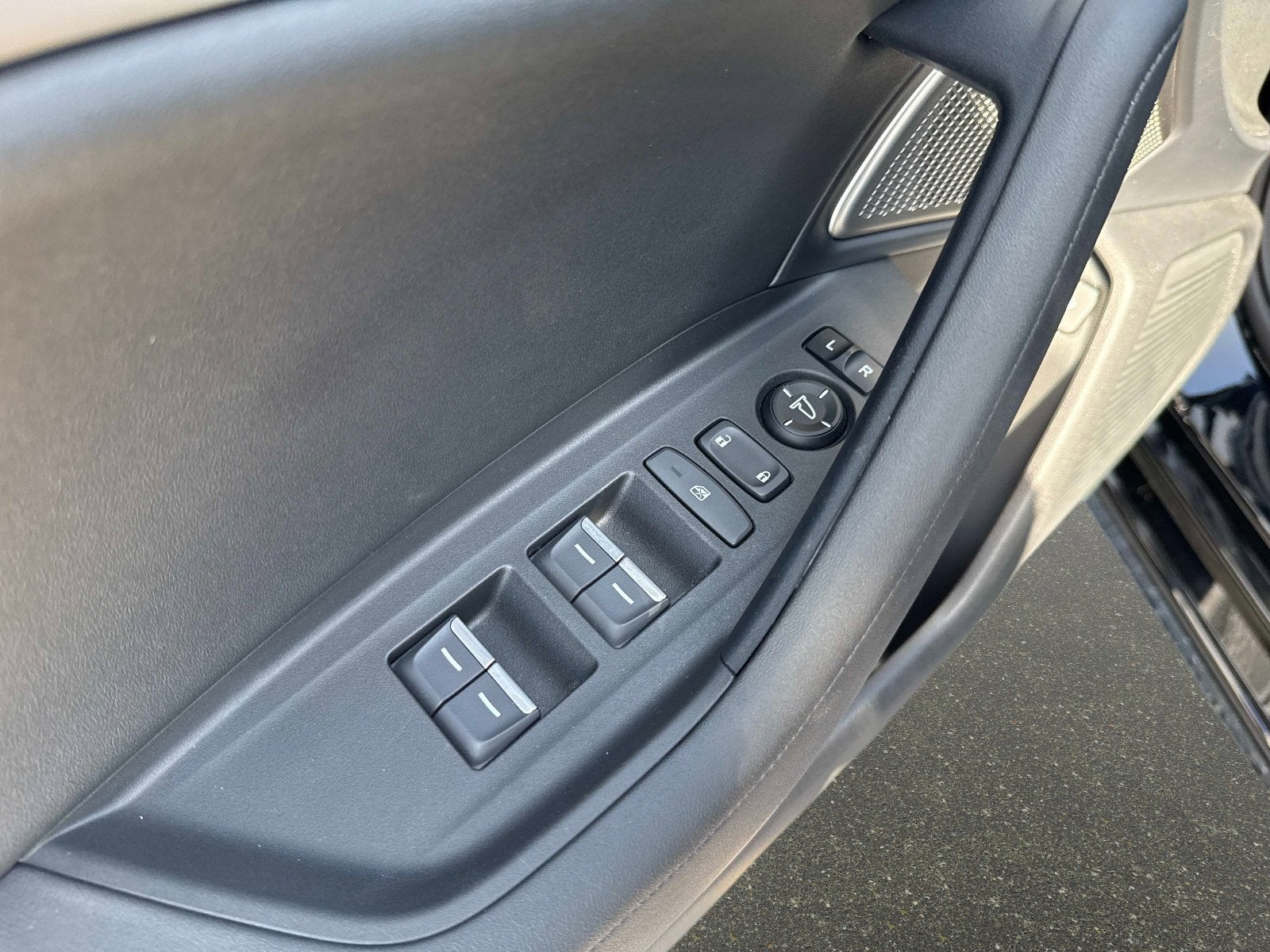 2025 Acura TLX w/Technology Package