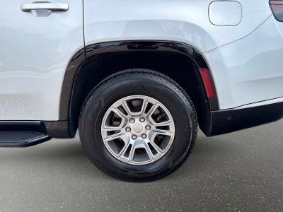 2023 Jeep Wagoneer Base