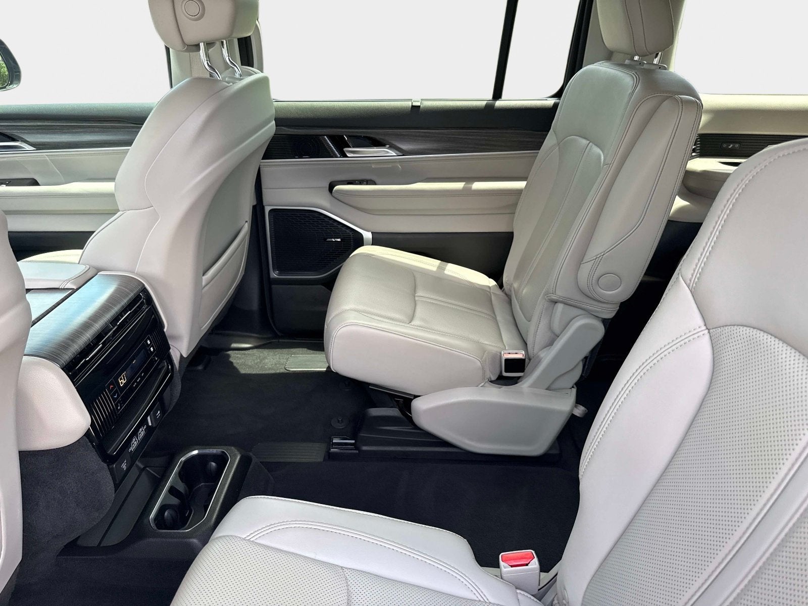 2023 Jeep Wagoneer Series II
