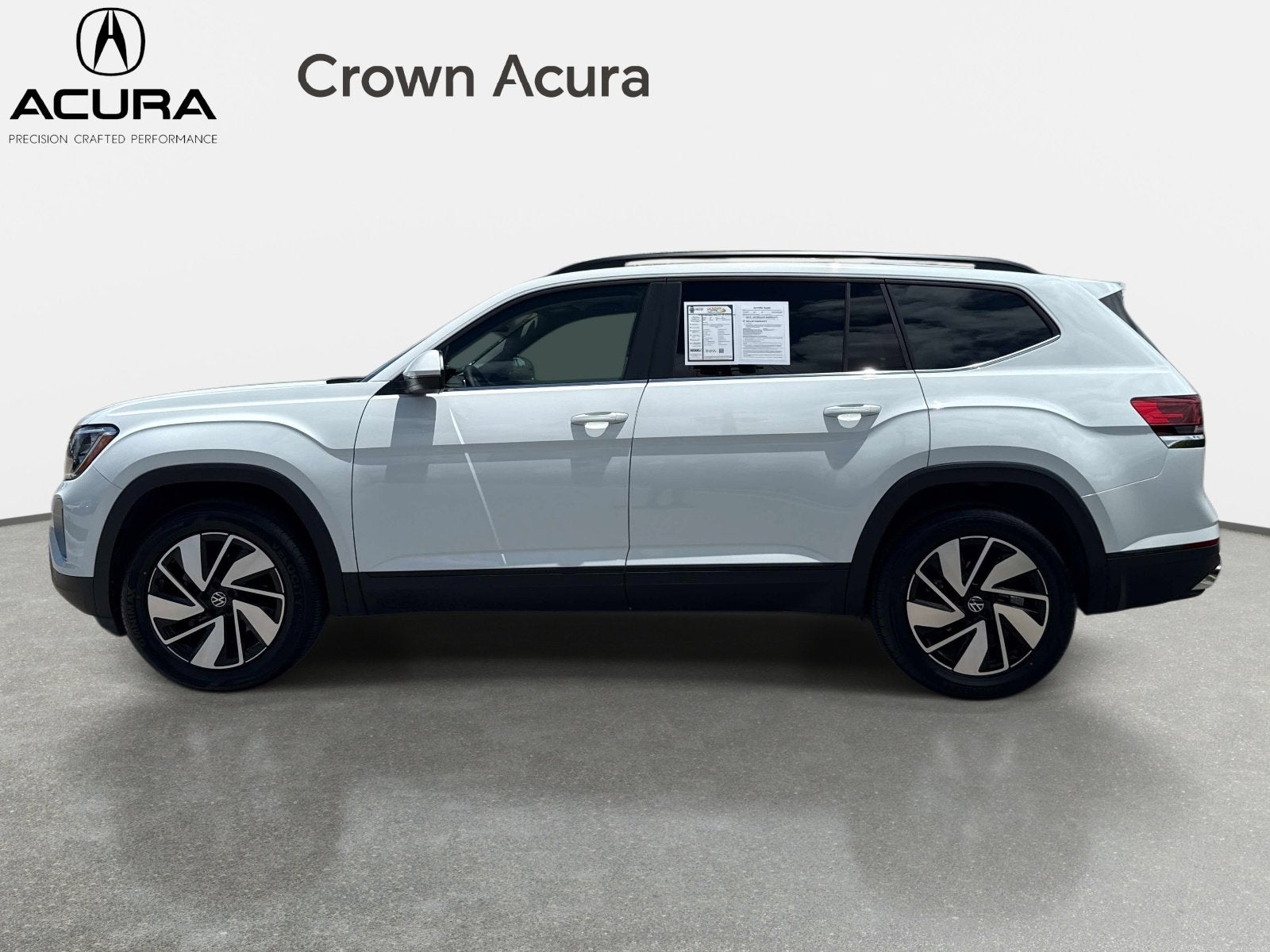 2024 Volkswagen Atlas 2.0T SE w/Technology