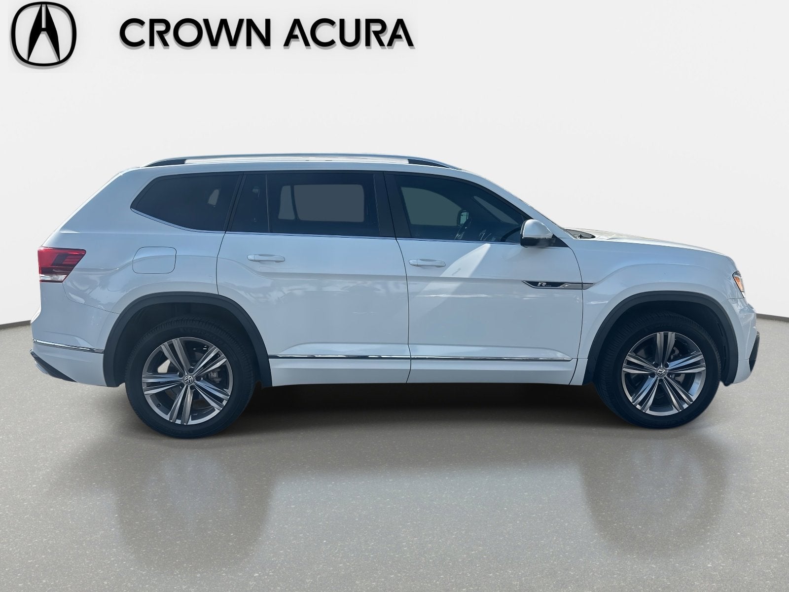 2019 Volkswagen Atlas 3.6L V6 SE w/Technology R-Line