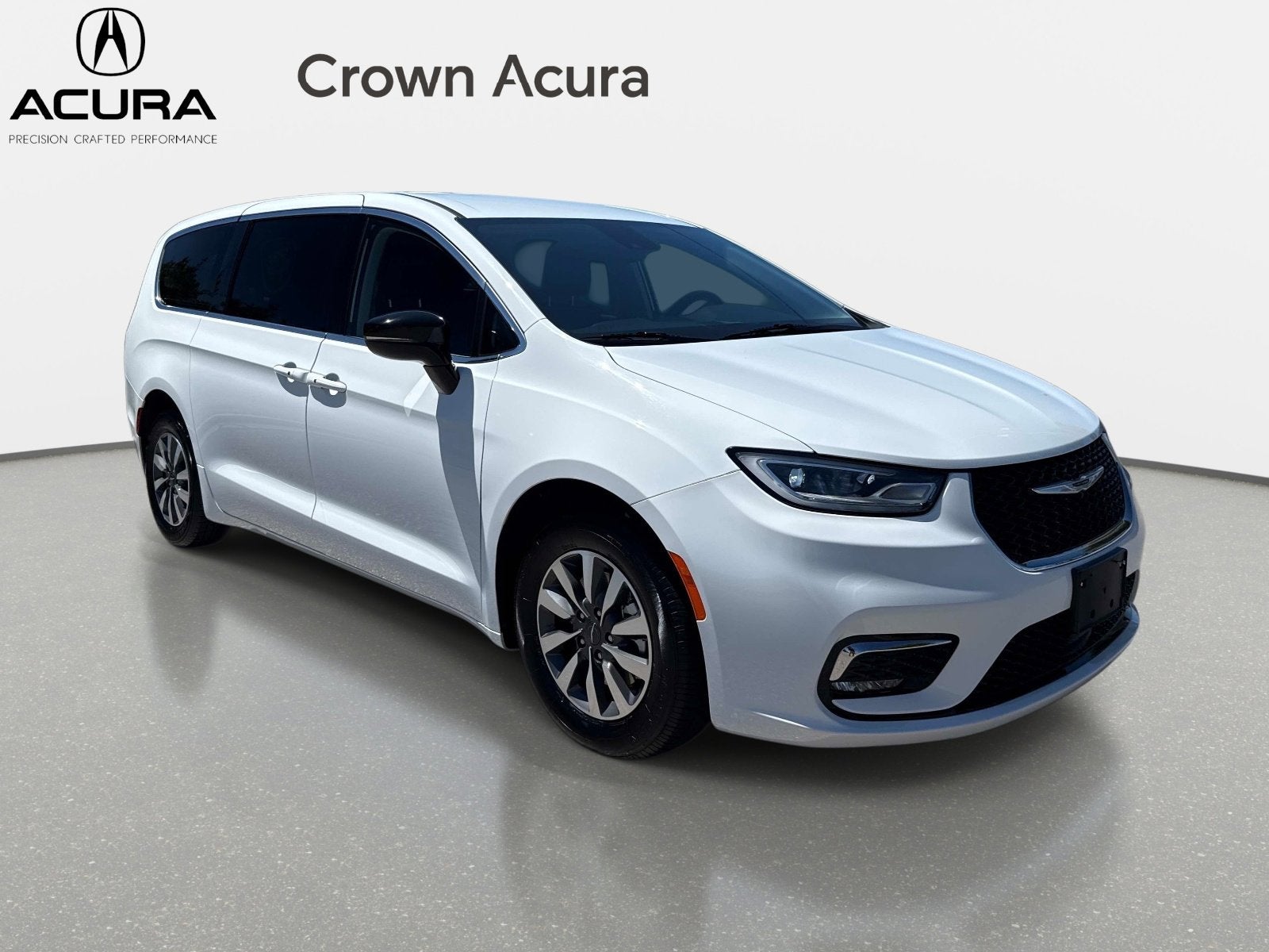 2024 Chrysler Pacifica Hybrid Select