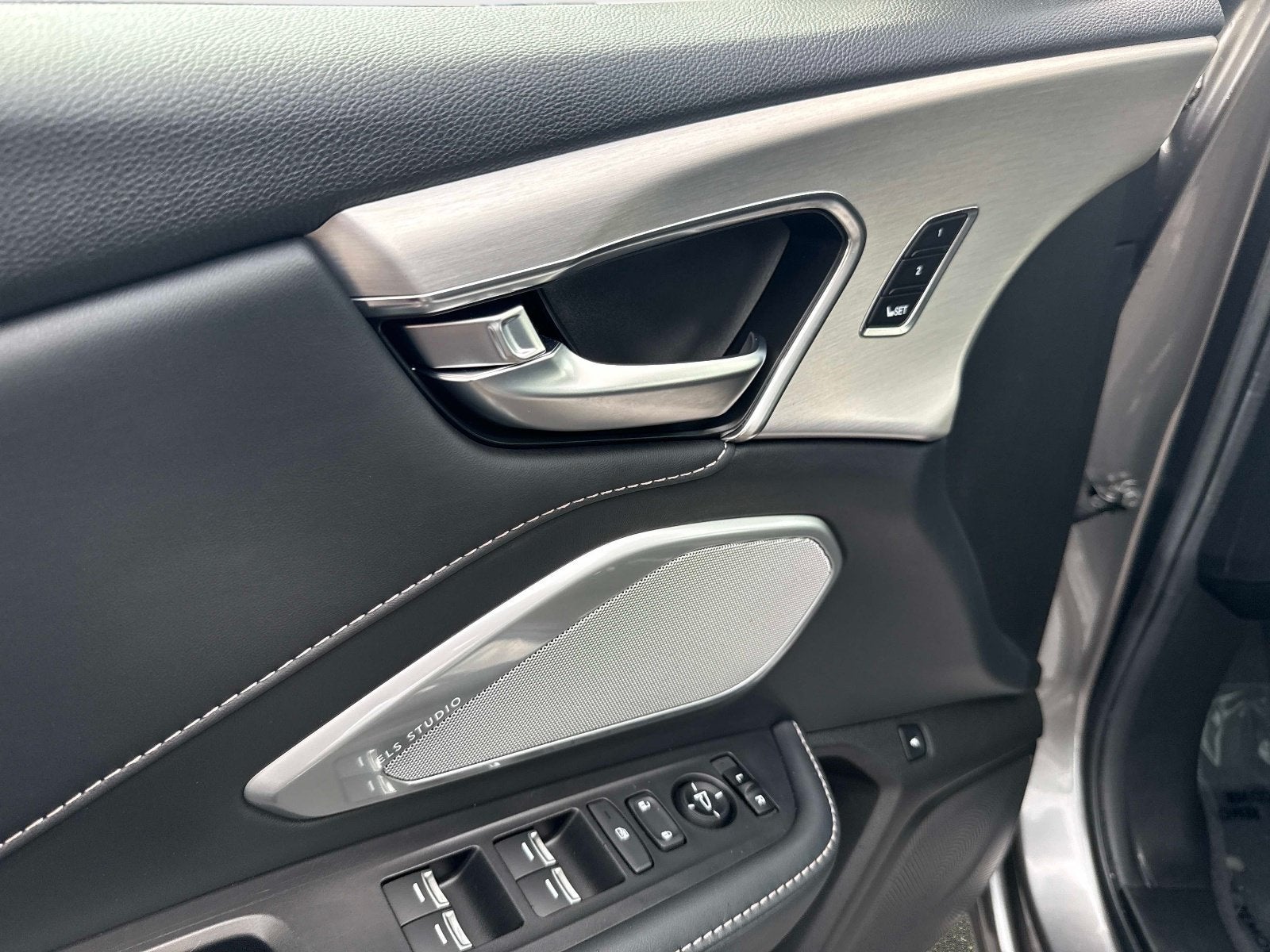 2024 Acura RDX w/Technology Package