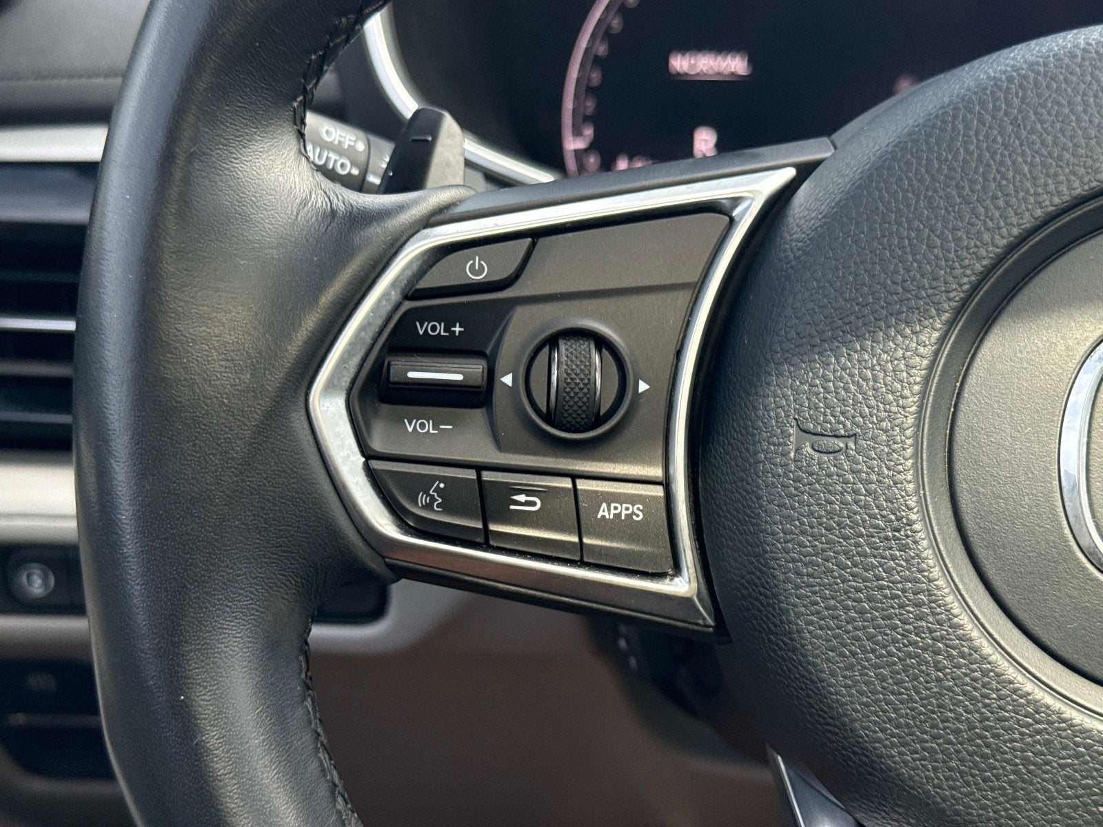2023 Acura MDX w/Technology Package