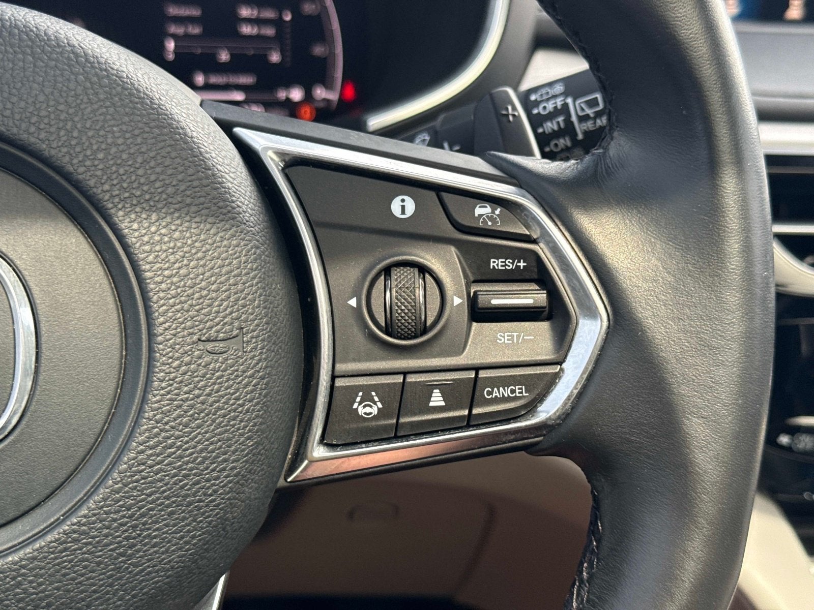 2023 Acura MDX w/Technology Package