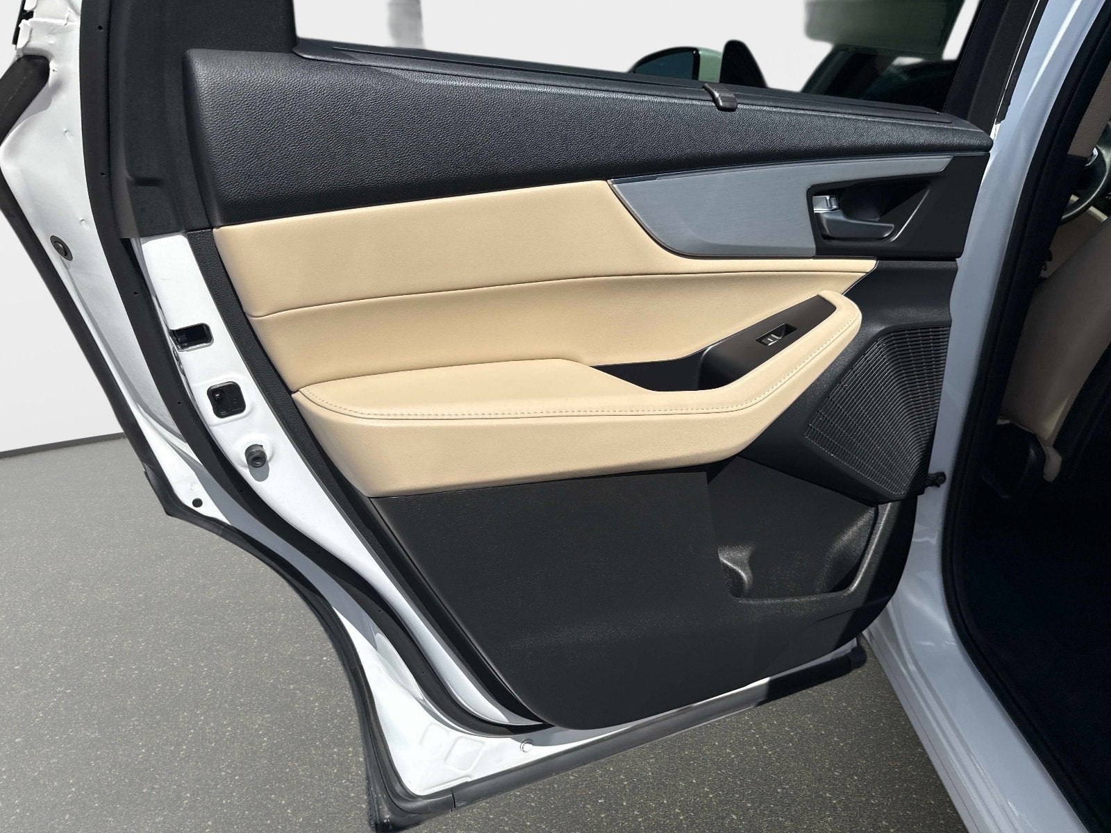 2023 Acura MDX w/Technology Package