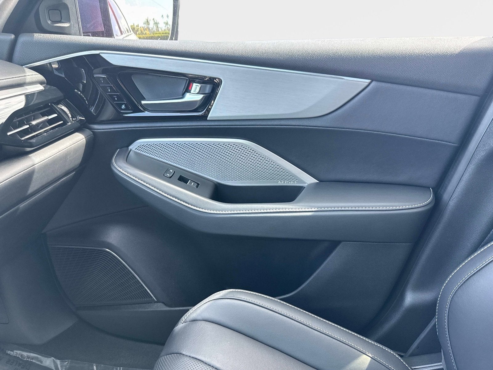 2024 Acura MDX w/Technology Package