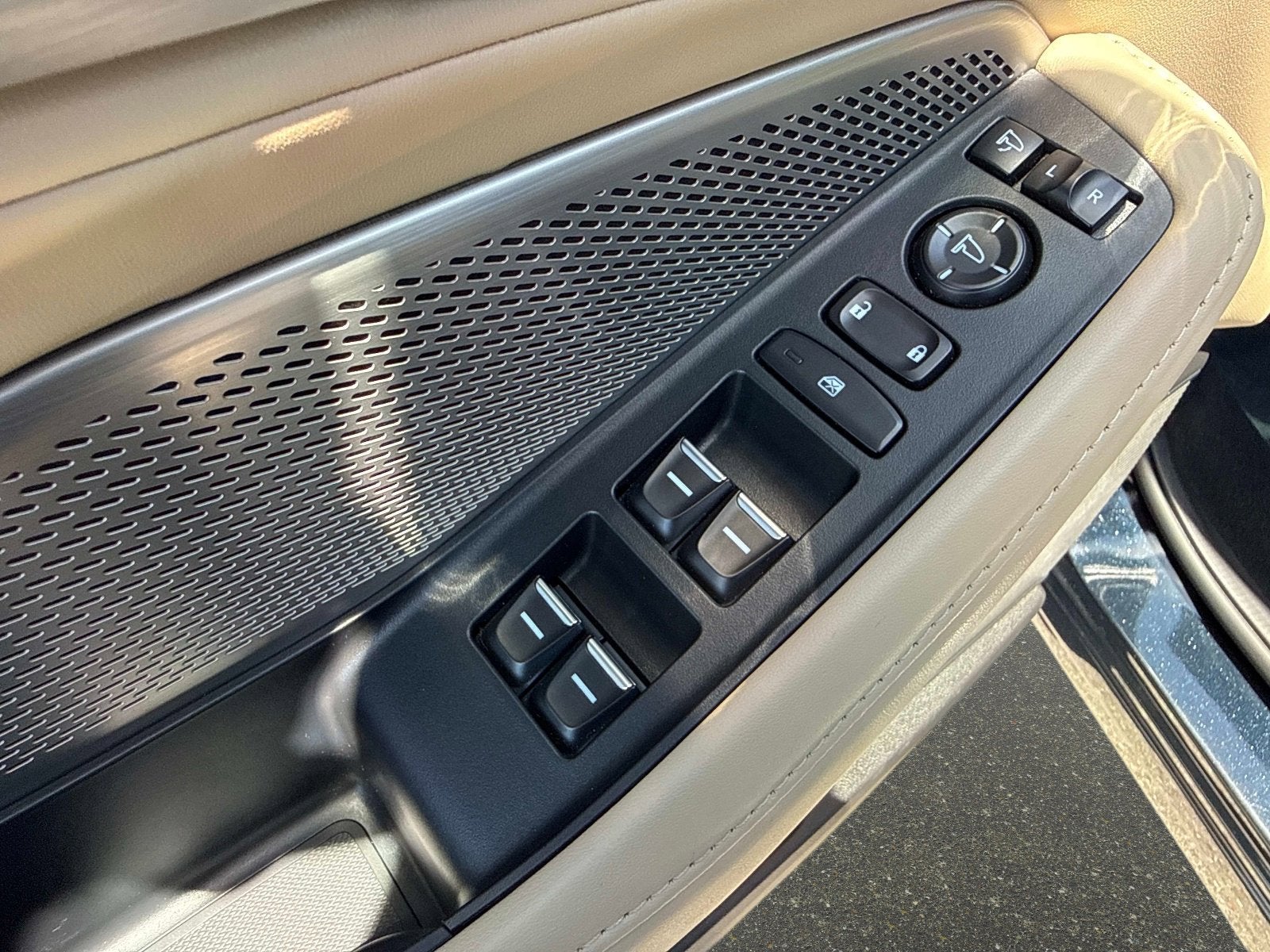 2024 Acura MDX w/Technology Package