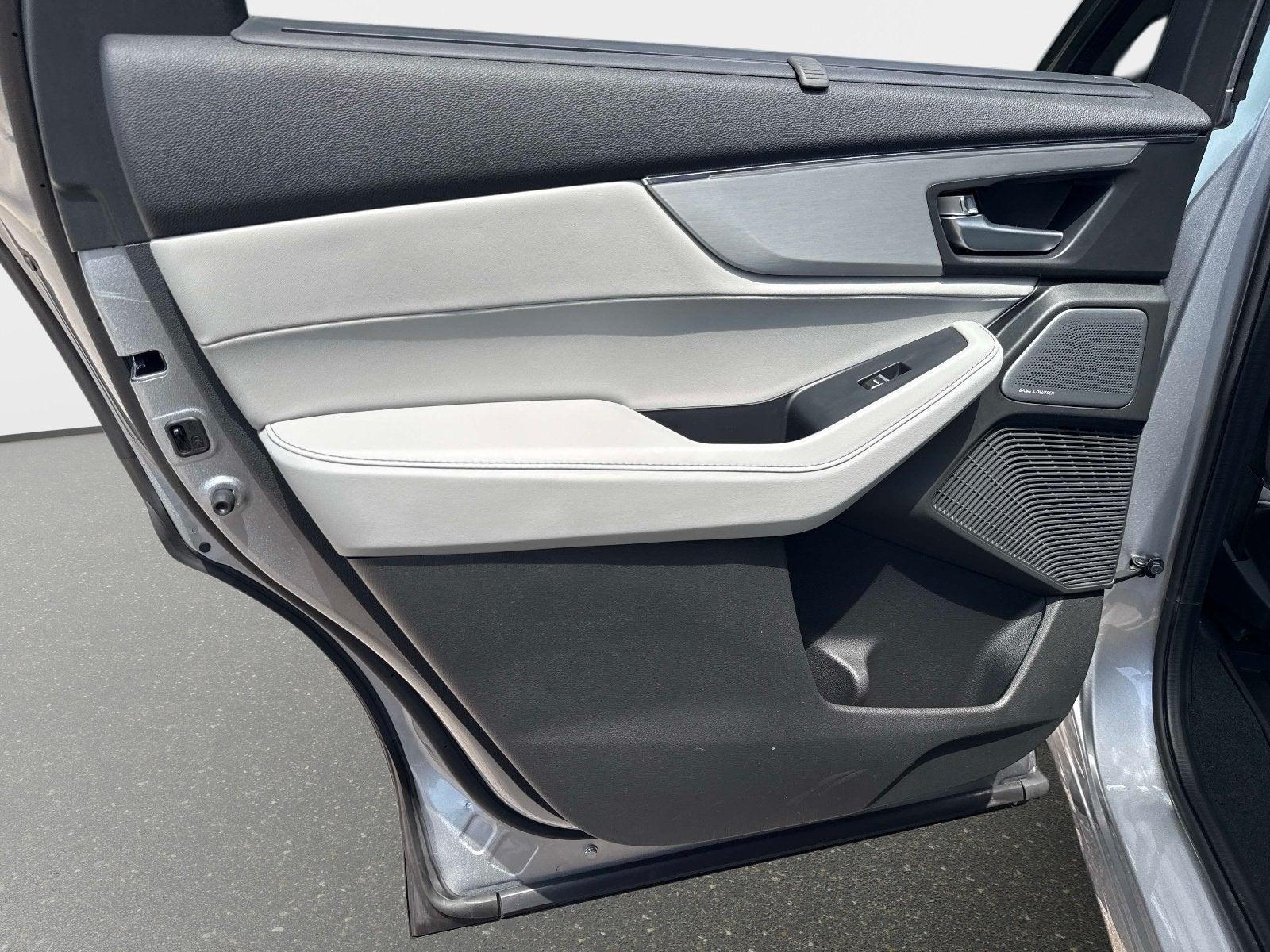 2026 Acura MDX w/Technology Package