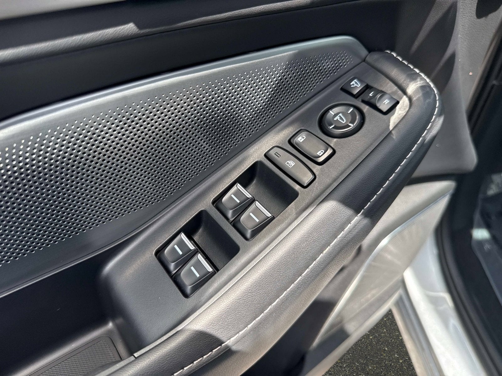 2025 Acura MDX w/Technology Package