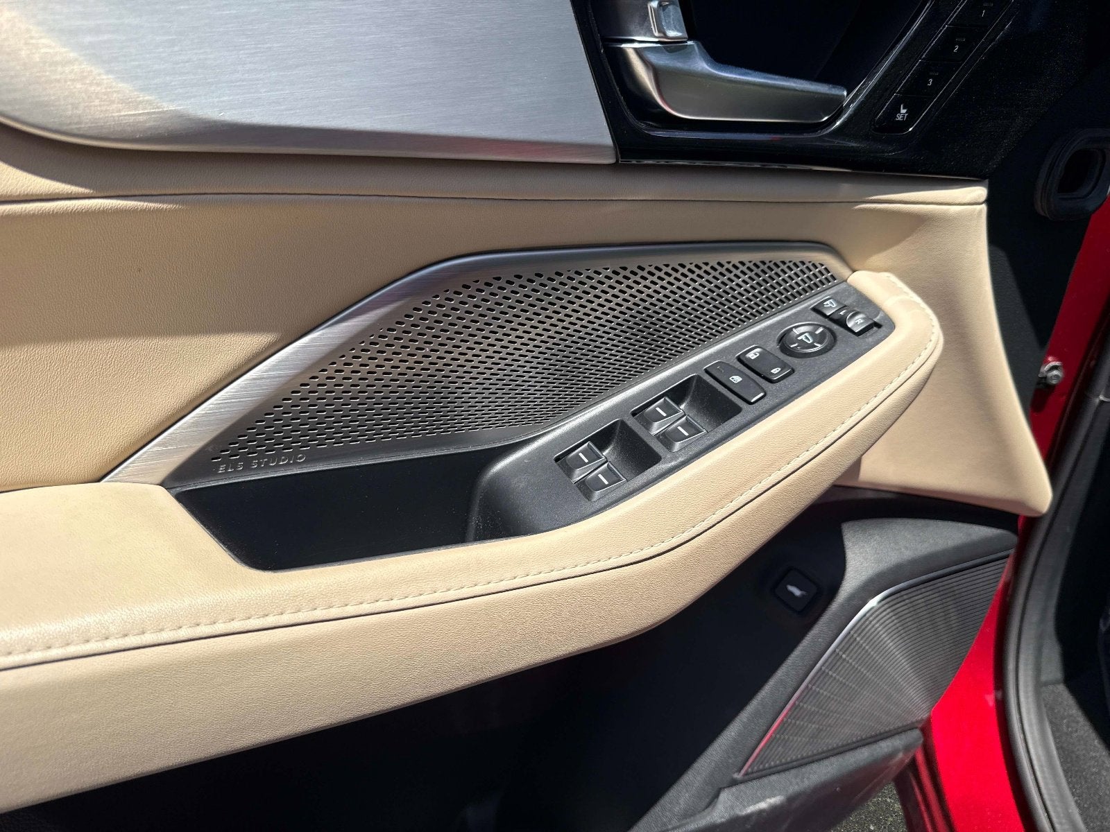 2023 Acura MDX w/Technology Package