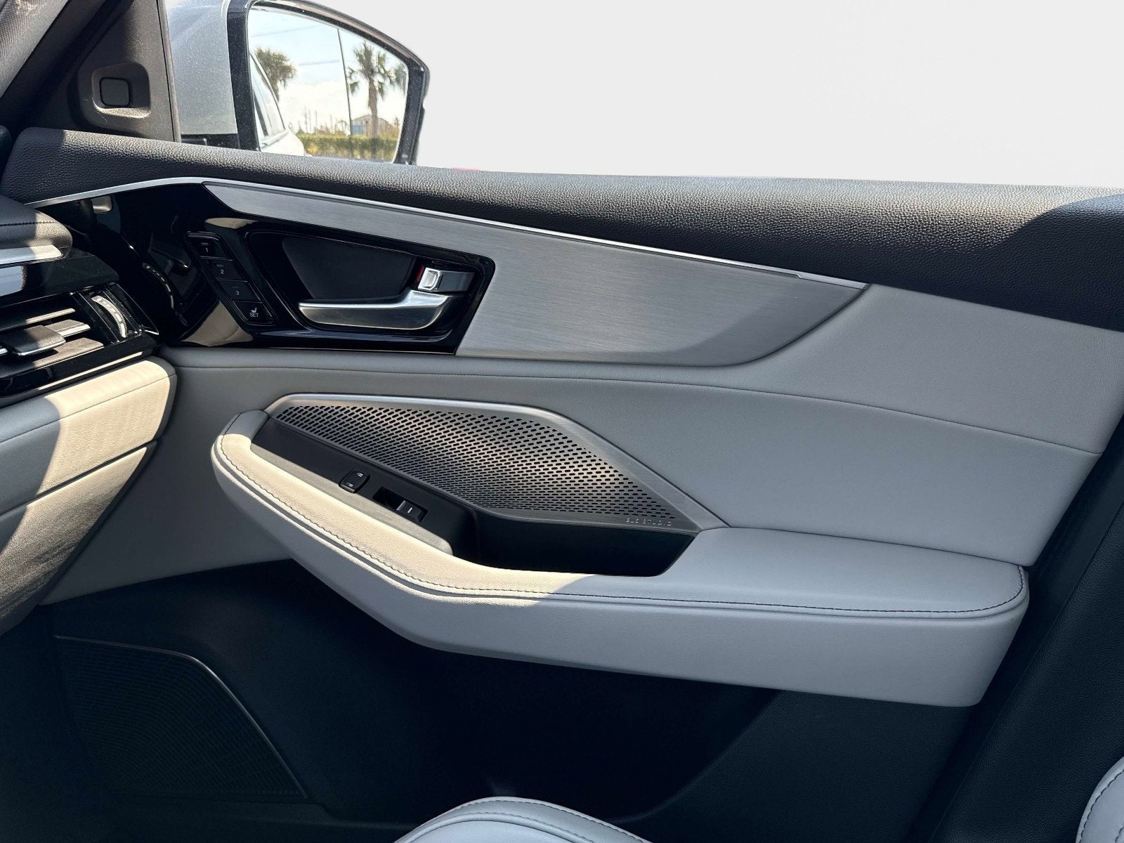 2023 Acura MDX w/Technology Package