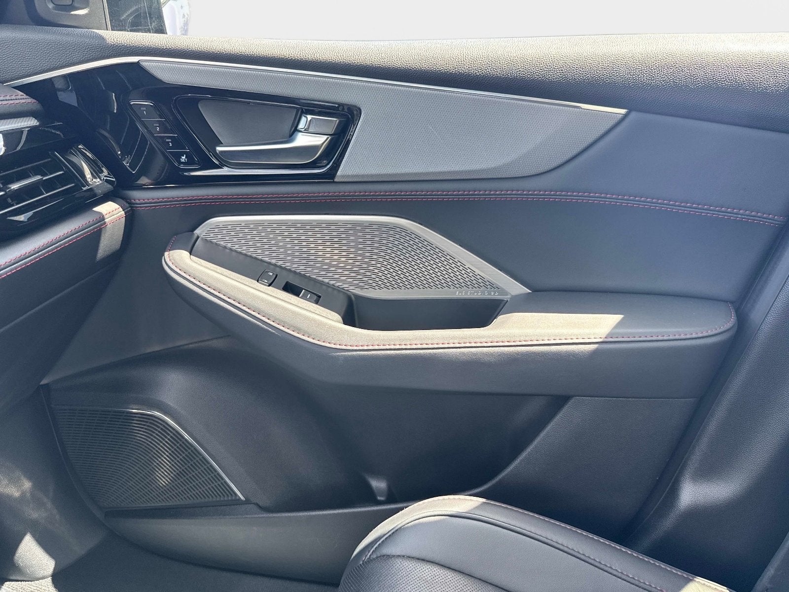 2023 Acura MDX w/A-Spec Package