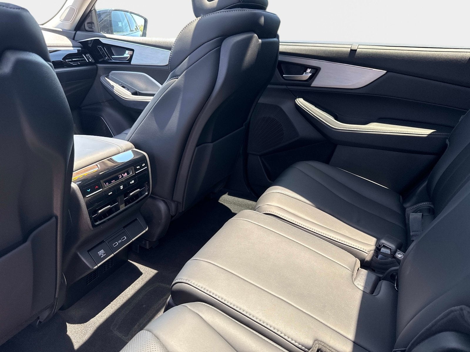 2023 Acura MDX w/Technology Package