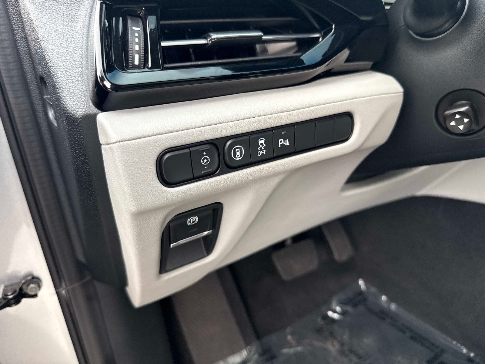 2023 Acura MDX w/Technology Package