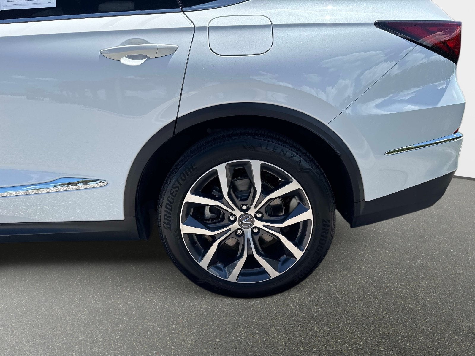2023 Acura MDX w/Technology Package