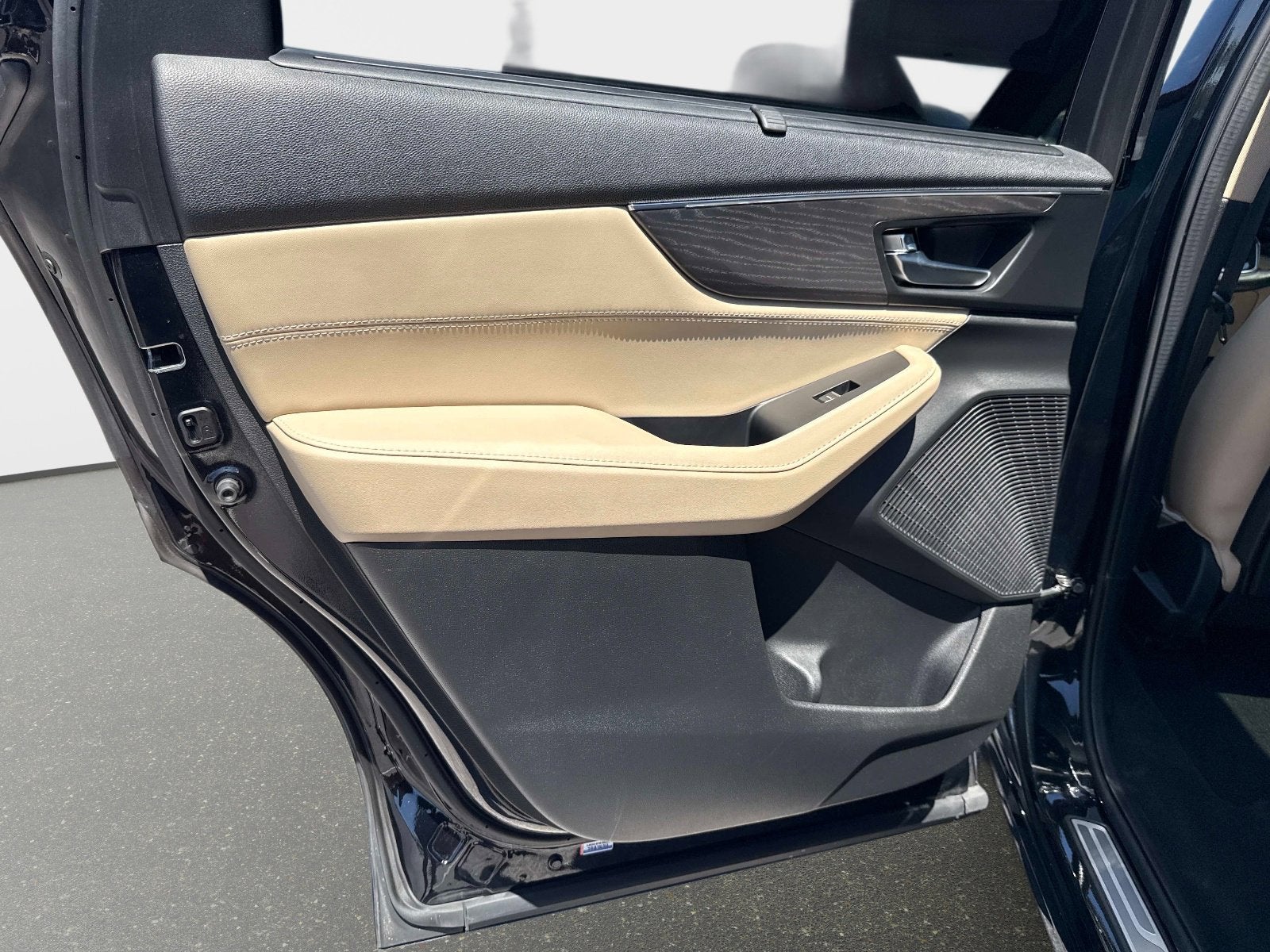 2023 Acura MDX w/Advance Package