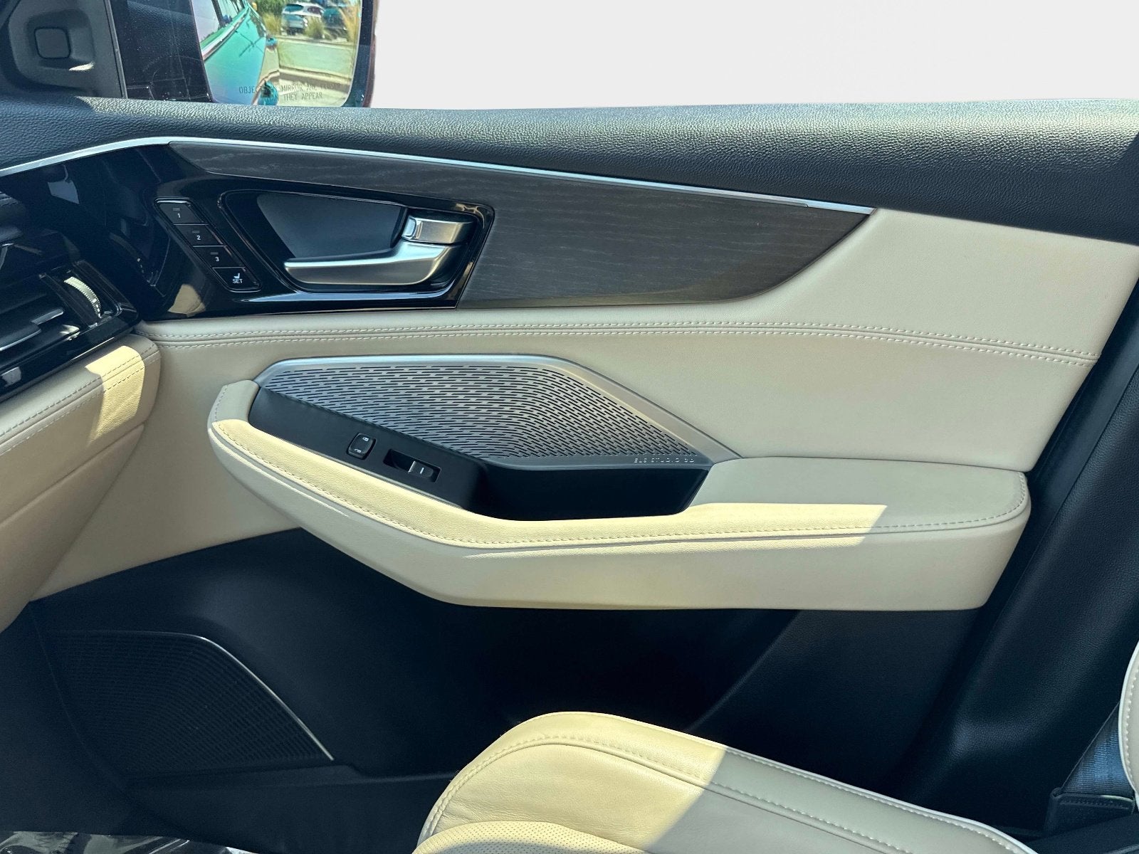 2023 Acura MDX w/Advance Package