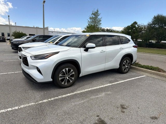 2022 Toyota Highlander XLE