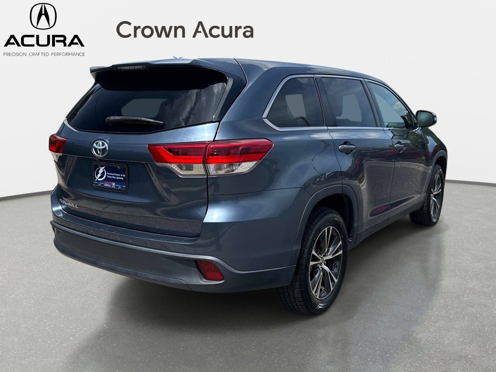 2019 Toyota Highlander LE