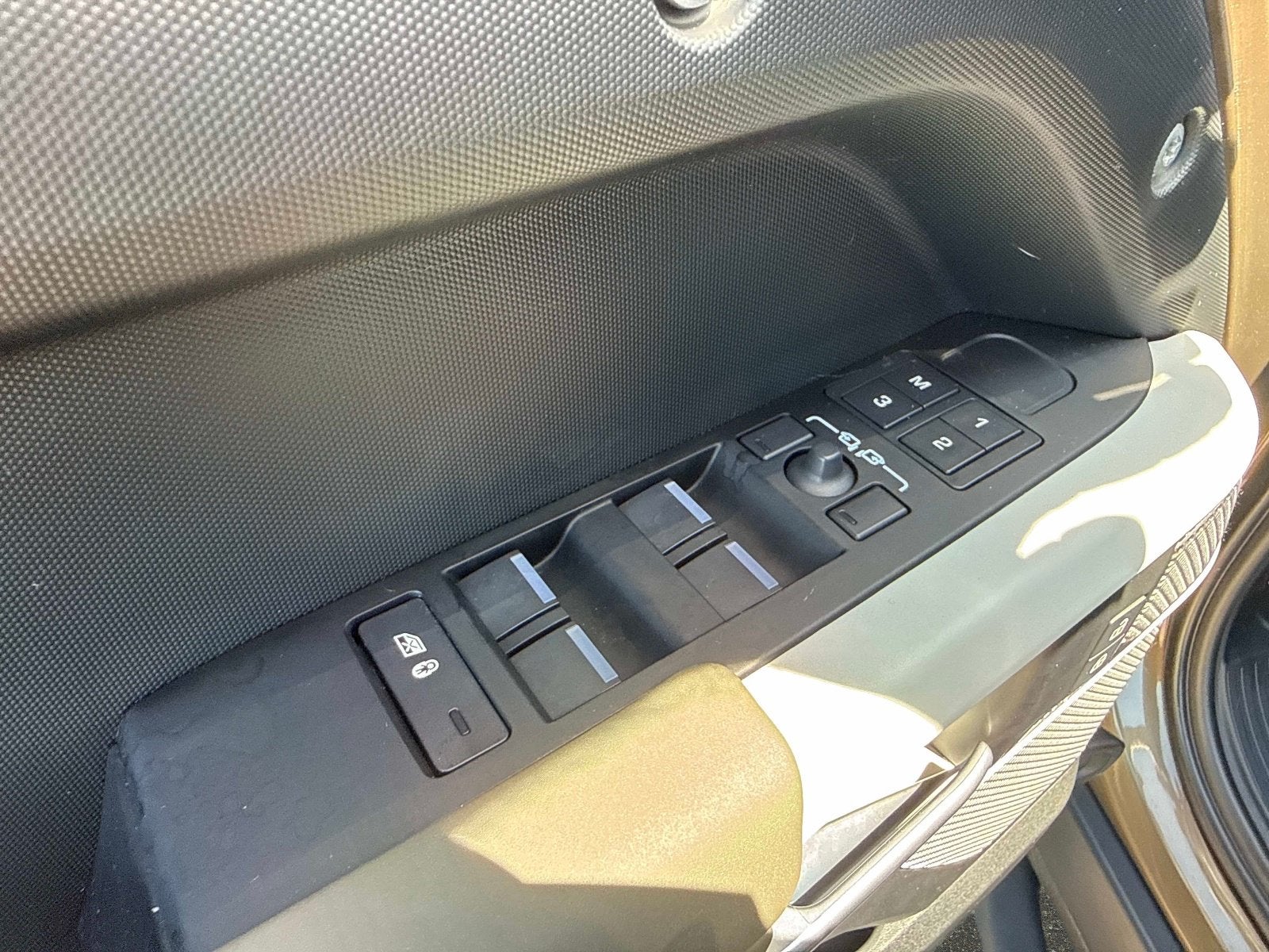 2024 Land Rover Defender S