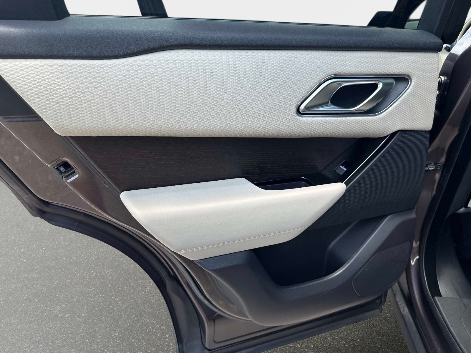 2023 Land Rover Range Rover Velar R-Dynamic S