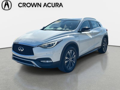 2017 INFINITI QX30 Premium