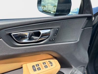 2018 Volvo XC60 Momentum
