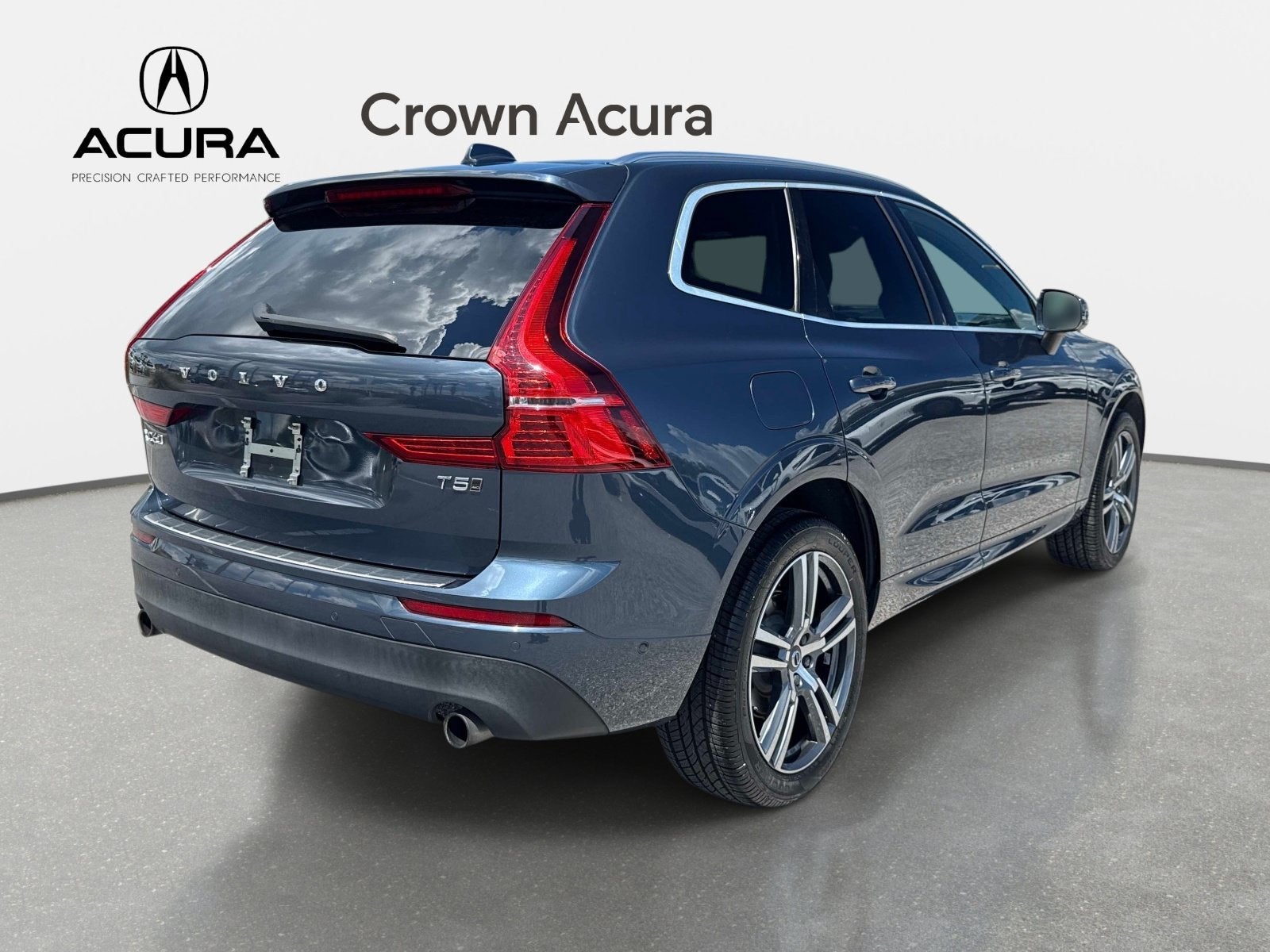 2018 Volvo XC60 Momentum